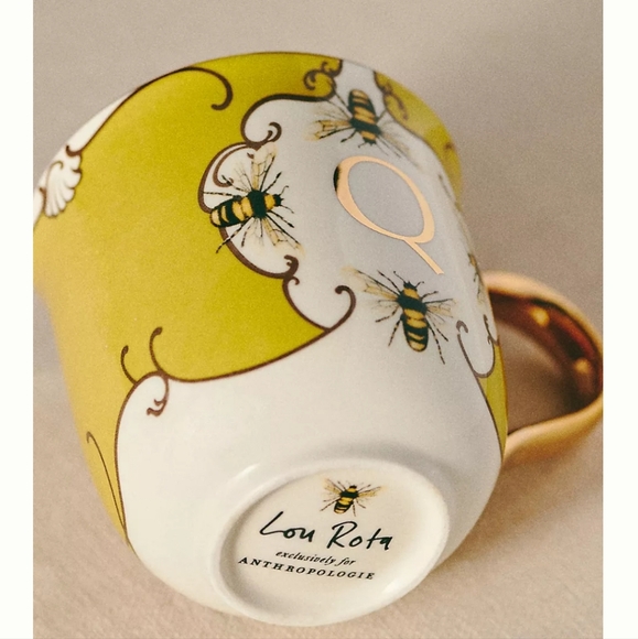 Anthropologie Lou Rota Nature Table Monogram Mug "Q" - yellow, gold, white - Picture 3 of 14